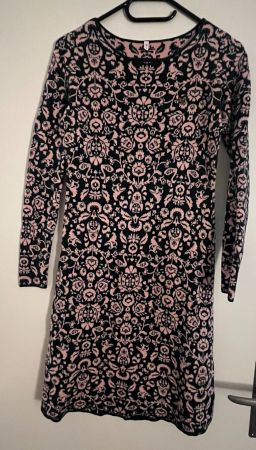 Blutsgeschwister Strickkleid