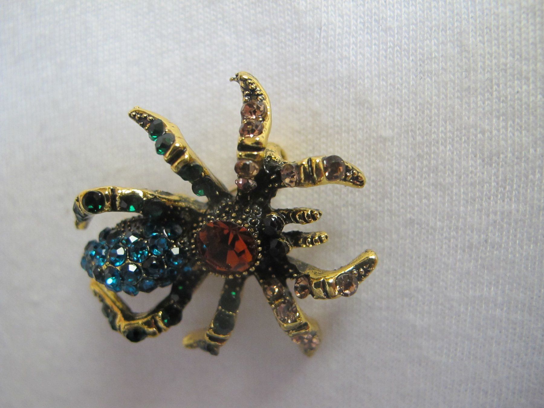 Spille & Fermagli: Elegante Spinnenbrosche mit Strass Steinen, Goldfarben – Nuovo (secondo la descrizione) da Löhningen venduto da Chimae67 1