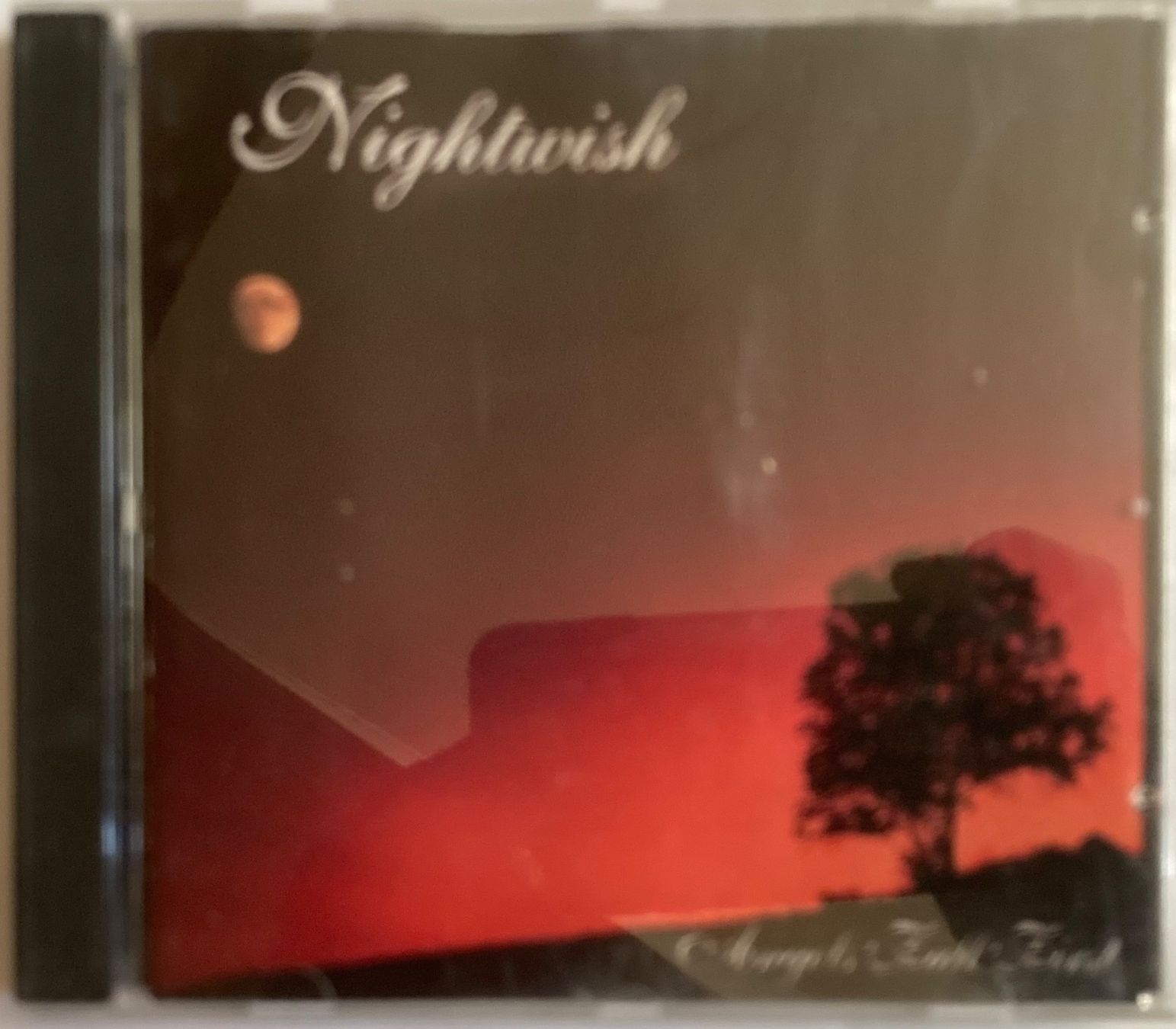 CDs: NIGHTWISH - ANGELS FALL FIRST – Gebraucht aus Poliez-Pittet von Newtown-Records
