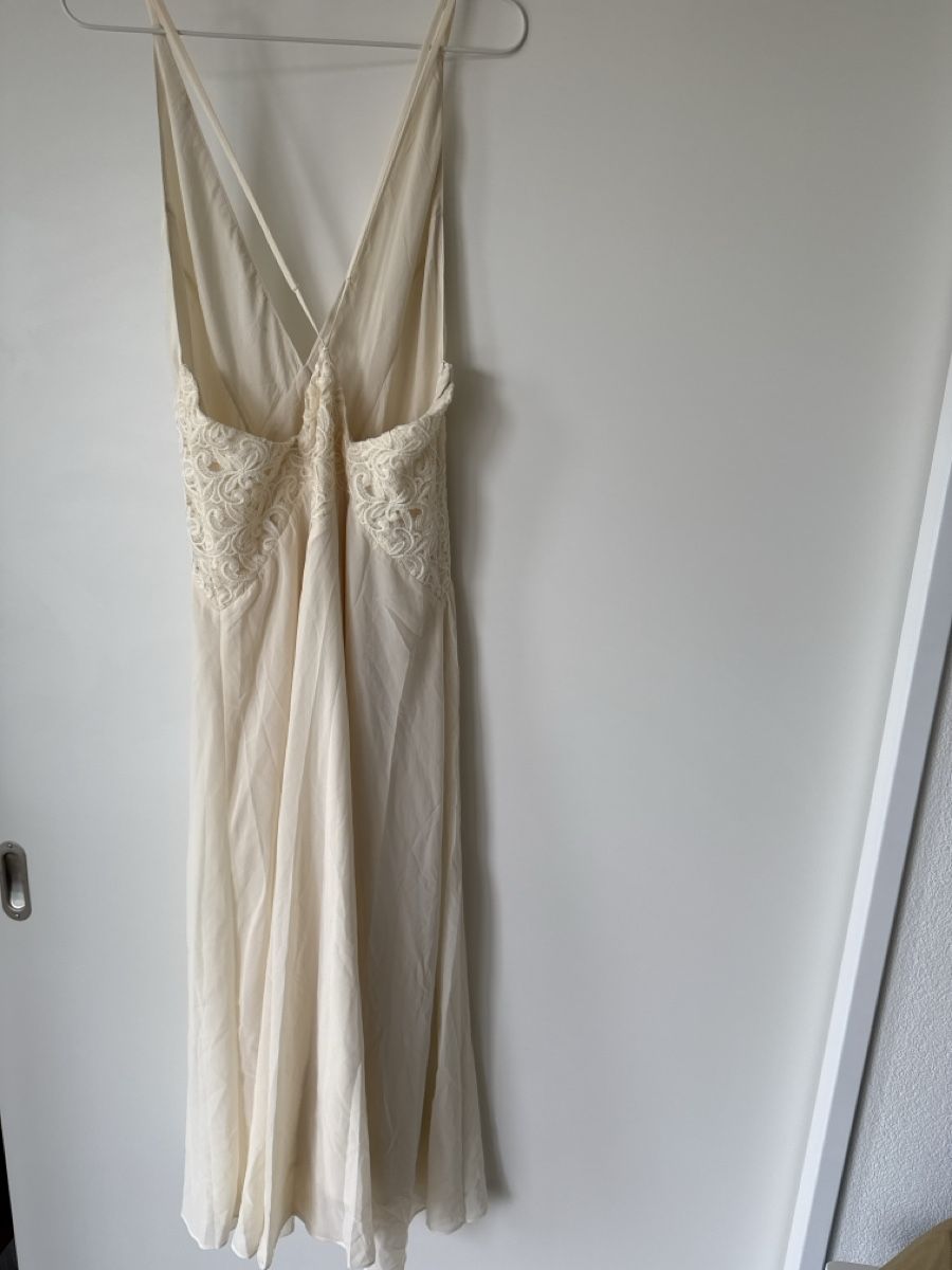 Kleider: Langes Kleid cremeweiss mit Spitze - neu – Neu (gemäss Beschreibung) aus Dübendorf von ReLoved_Fashion_ZH 1