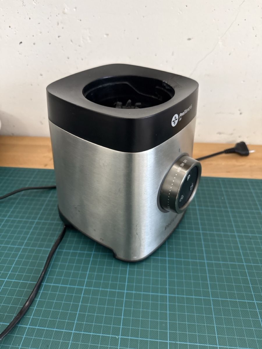 Philips Elettrodomestici da cucina: Philips ProBlend 6 Ohne Behälter – Usato da Luzern venduto da Andrinos 4