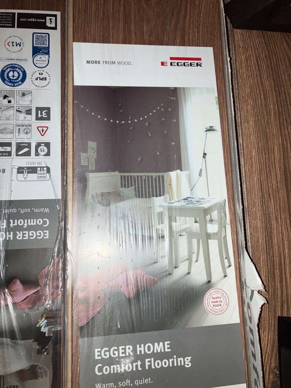 Rivestimenti per pavimenti: Laminat Boden Eiche "Egger Home Comfort Flooring" 64 m2 – Nuovo e nell'imballaggio originale da Schwanden-Brienz venduto da swisscopter 2