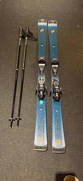 K2 Skis: Damen Ski K2  All-Mountain-Modell – Gebraucht aus Niederhelfenschwil von adler2011