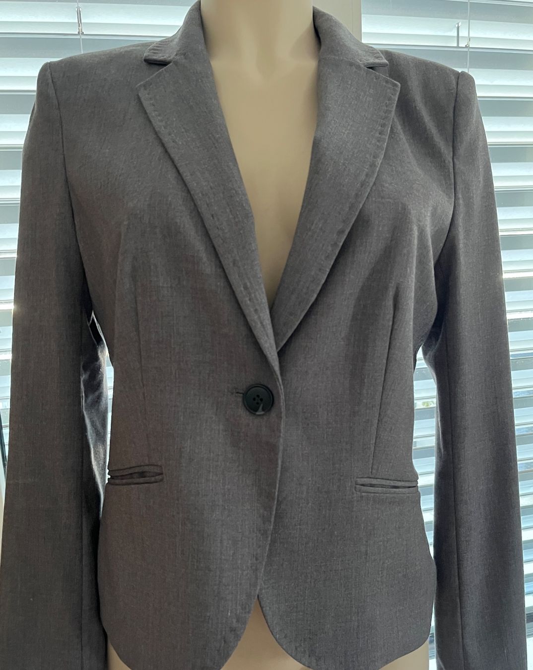 Giacche: Eleganter Blazer Gr. M, grau – Nuovo (secondo la descrizione) da Burgdorf venduto da wiwy51 4