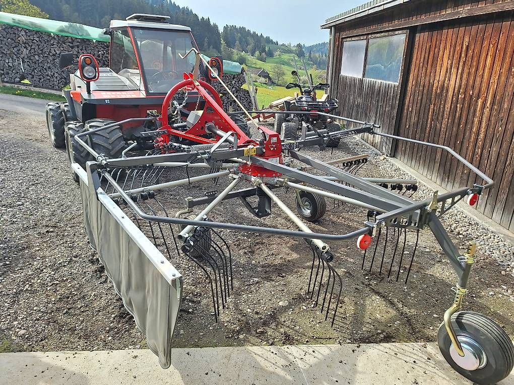 Raccolta foraggio grezzo: Frontschwader MF – Usato da Wasen im Emmental venduto da michu06 3