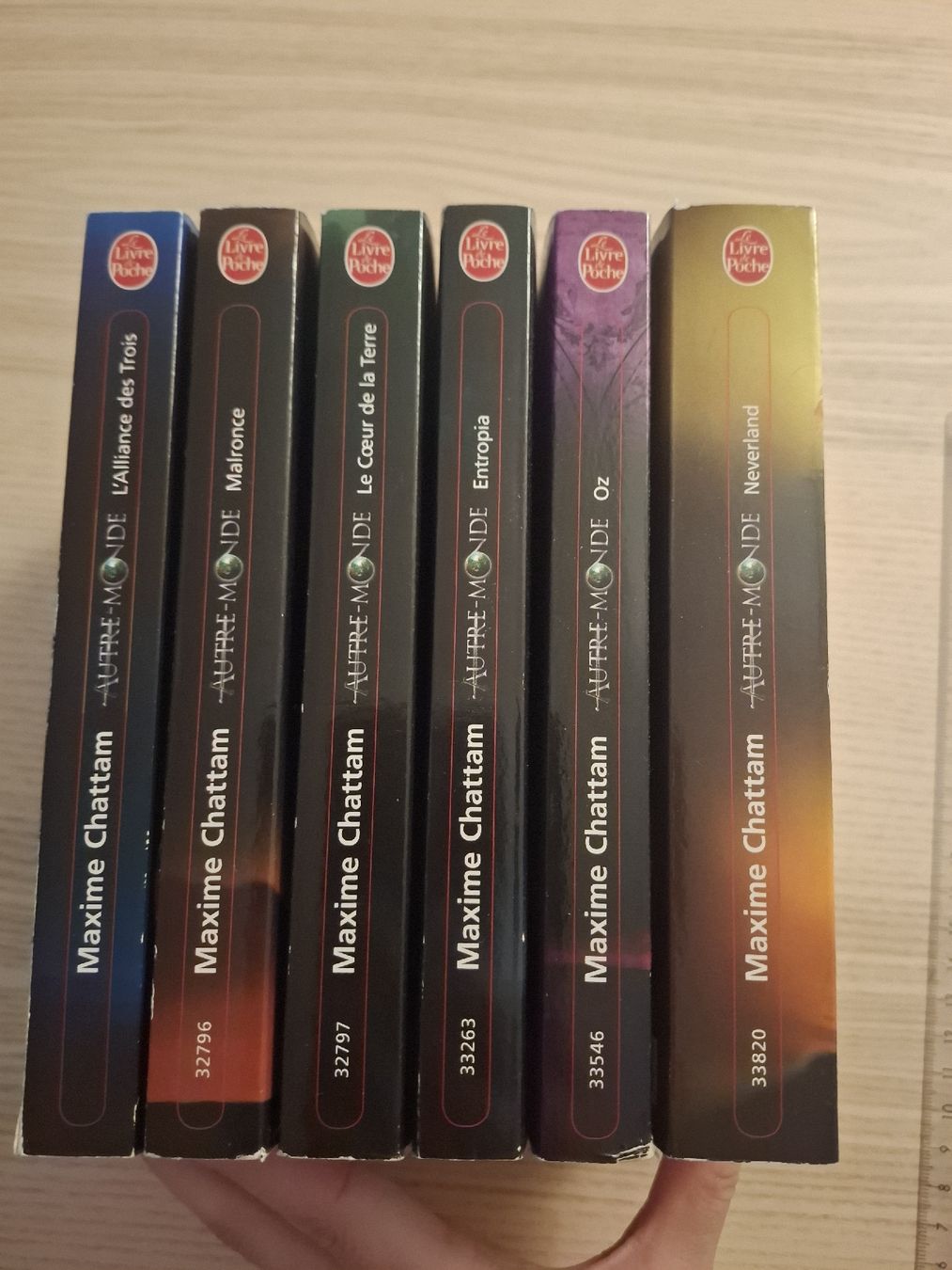 Libri: Maxime Chattam - Autre monde – Usato da Ebikon venduto da Jayjay60123027