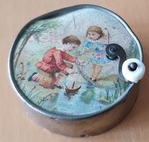 Antike Spieluhr Spieldose mit Handkurbel Musikautomat
