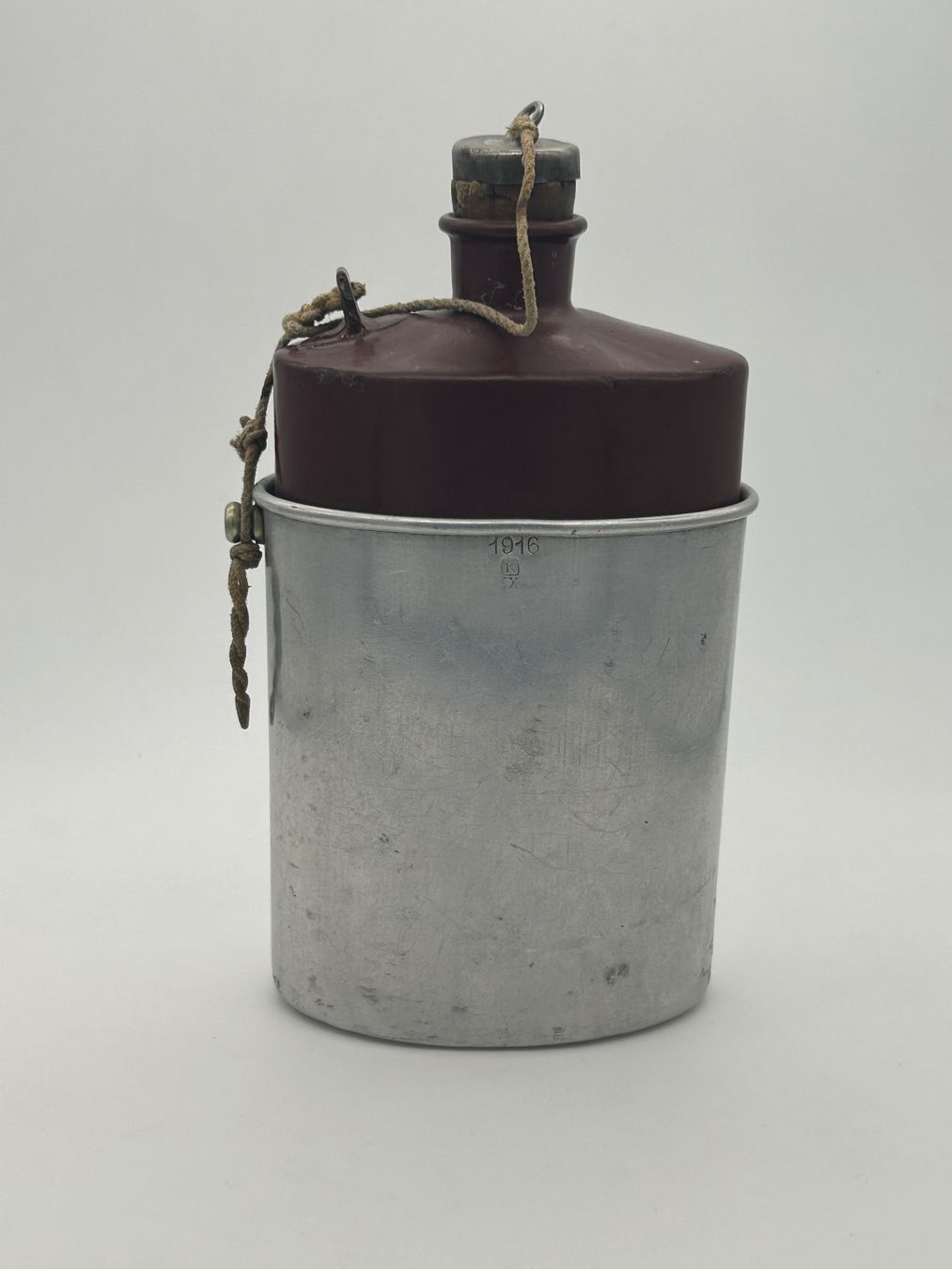 Schweizer Armee Bottiglie: Antike Schweizer Feldflasche, 1916, Aluminium/Enamel – Usato da Wädenswil venduto da krisztiname