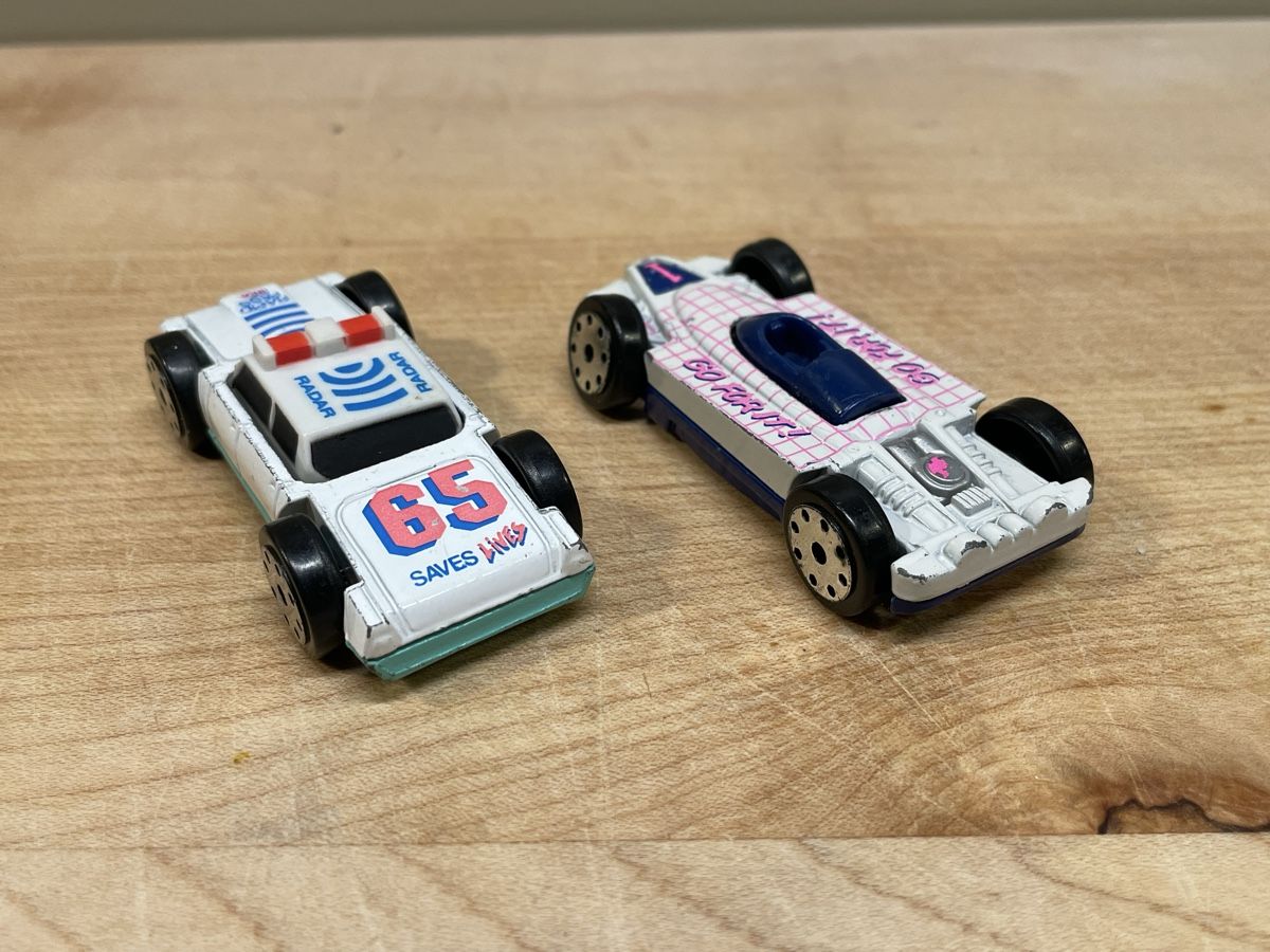Hot Wheels Modellautos: Hot Wheels Flippers Wendeauto – Gebraucht aus Frauenfeld von Challenger77 3