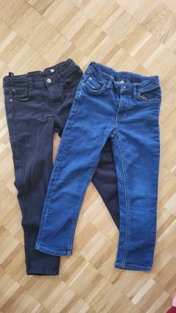2er Paket Jeans Gr. 128, sehr gepflegt
