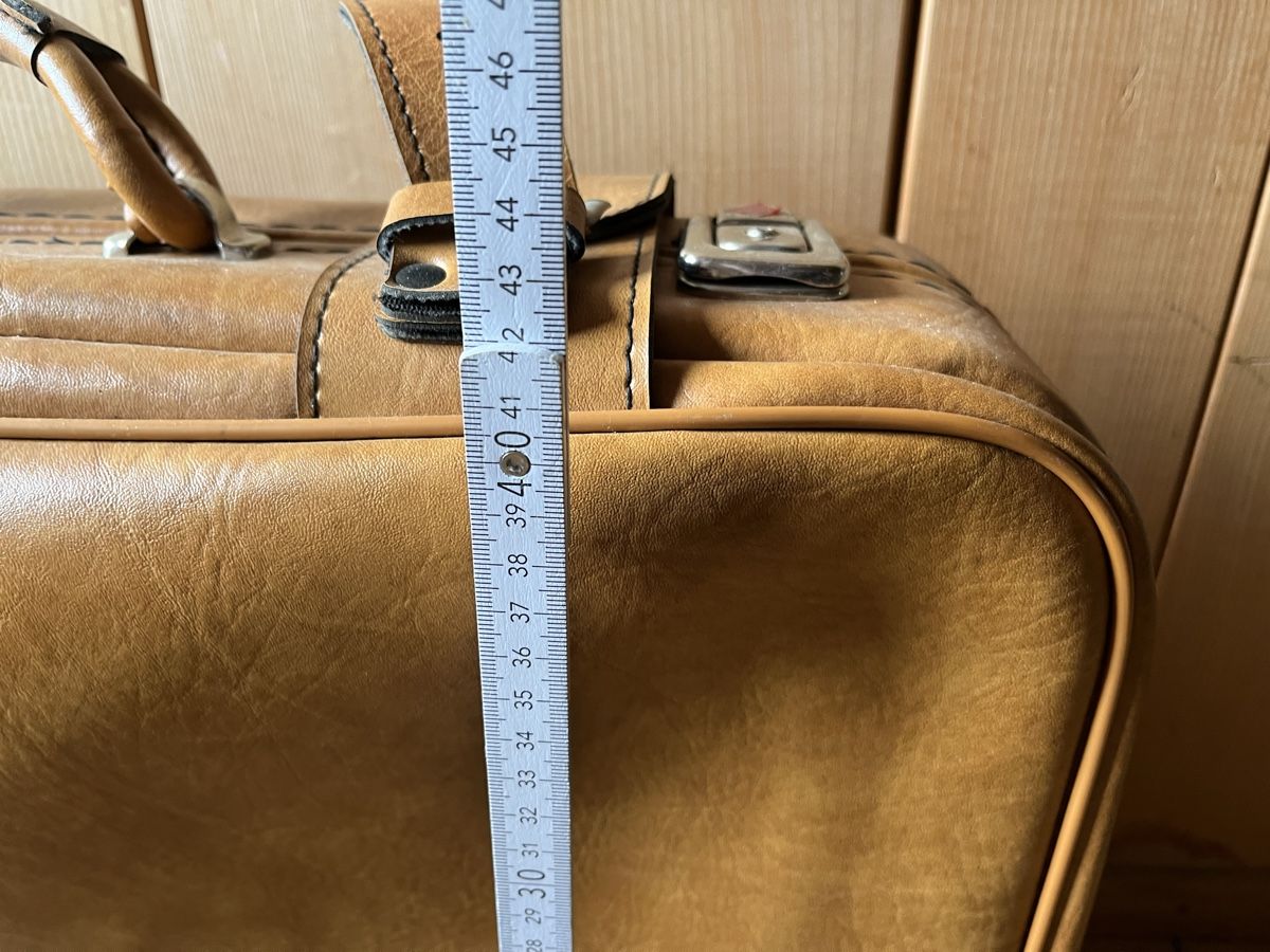 Valigie: Retro Reisekoffer aus Leder – Usato da Escholzmatt venduto da Stern777 1