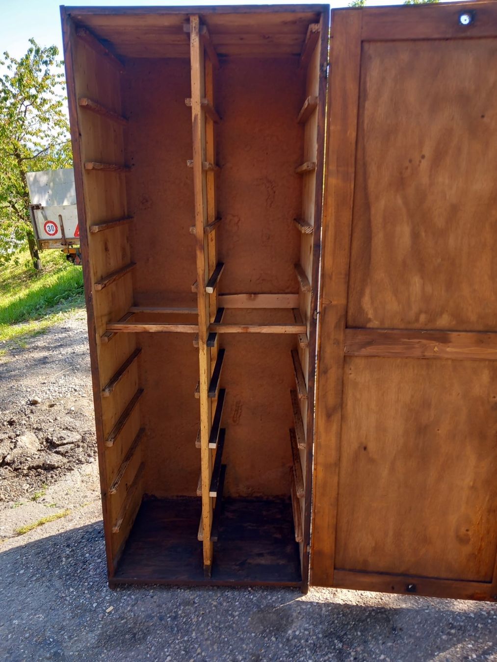 Armadi: CH Wabenschrank – Usato da Wolhusen venduto da S.Bucher 3