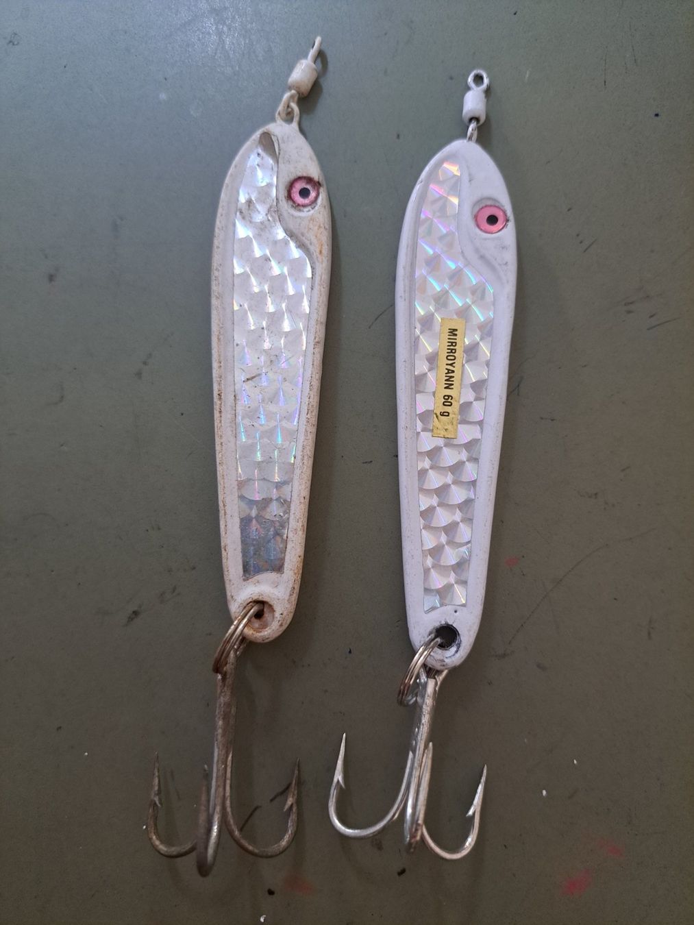 Esche: 2 jigs Mirroyann 60 gr. – Nuovo (secondo la descrizione) da Fribourg venduto da versus702