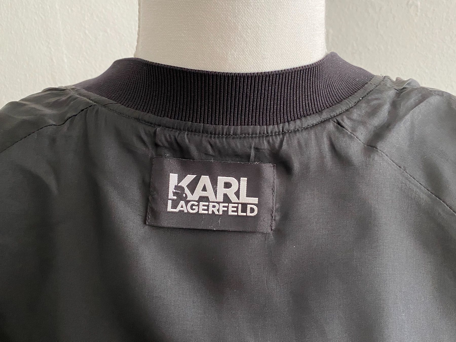 Karl Lagerfeld Giacche: Karl Lagerfeld Bomberjacke – Nuovo (secondo la descrizione) da Bern venduto da schnupka 4