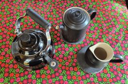 Le Creuset Set aus Teekanne, Wasserkocher + Milchkännchen