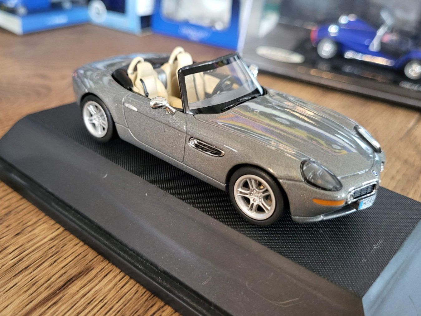 Modellini d'auto: BMW Z8 1:43 Jadi – Usato da Rothrist venduto da Juana5 2