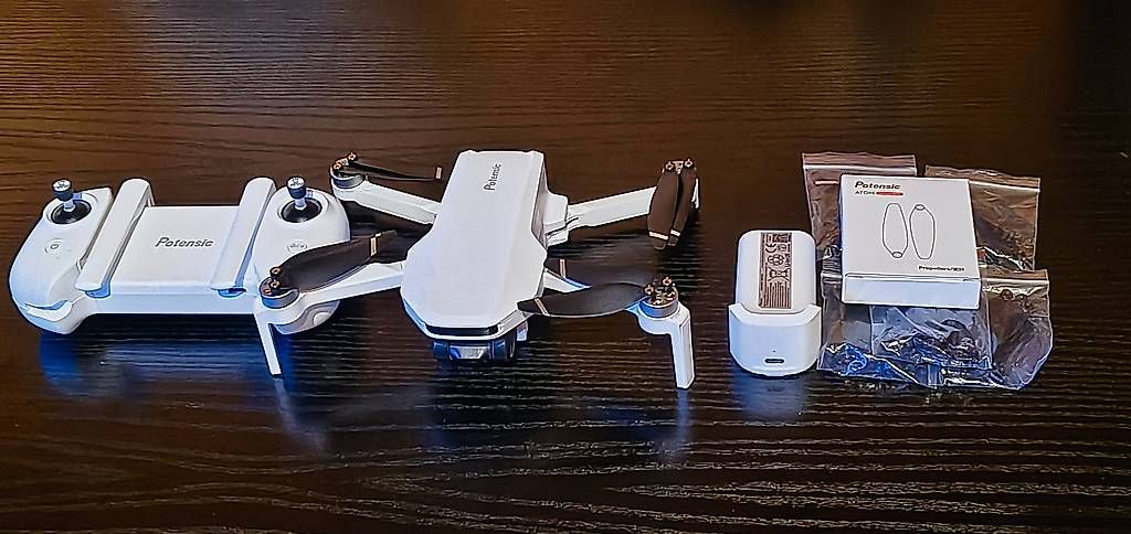 RC Kits de montage: Drohne Potensic Atom LT, wie DJI – D'occasion à Schachen b. Reute par The-Hedgehog