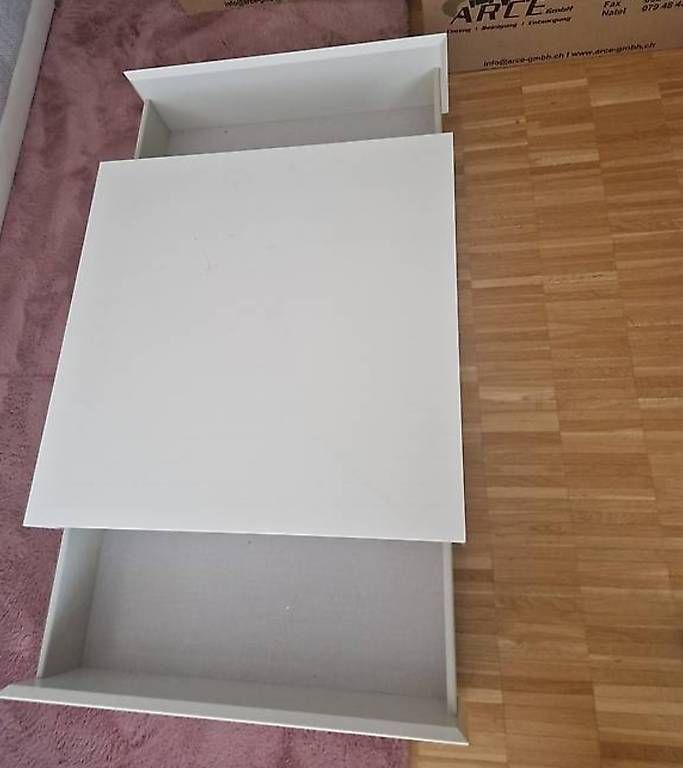 Tavoli: Salontisch und Sideboard  – Usato da Wallisellen venduto da GCR01