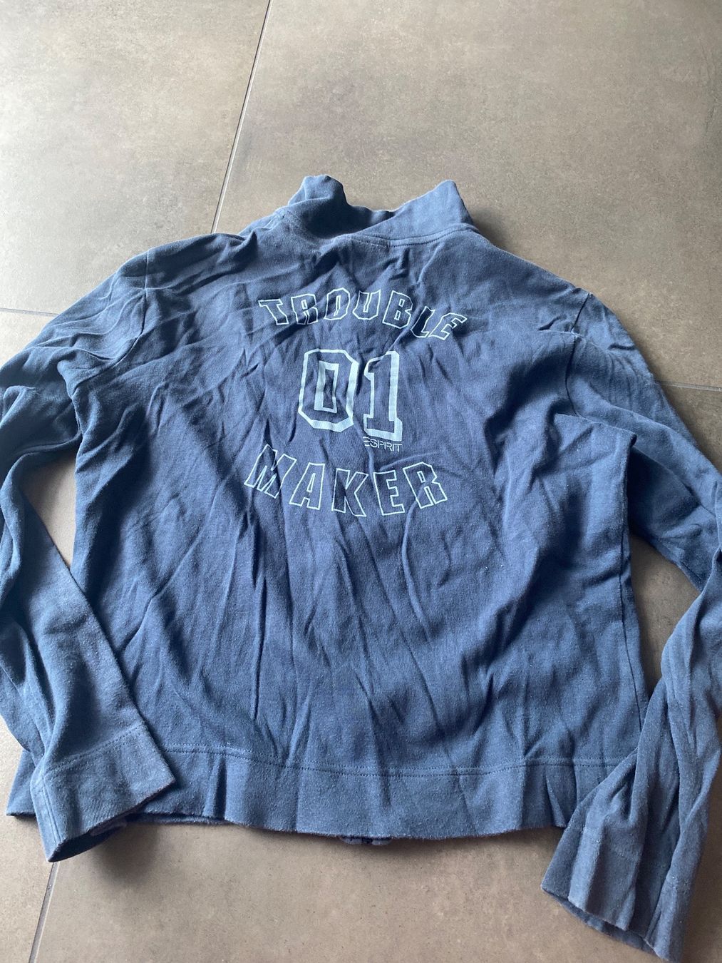Esprit Pulls & Sweat-shirts: ESPRIT gilet Taille M – D'occasion à Delémont par Ma_LoU.01 1