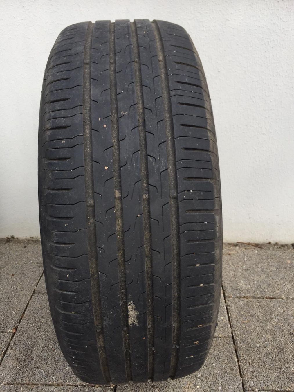4 Sommer-Pneu mit Felgen 215/55 R 16V (wenig gebraucht) (Gebraucht) in ...