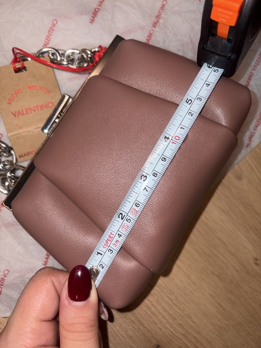 Valentino Taschen für Damen: Petit sac à main Valentino – Neu und originalverpackt aus Valeyres-sous-Montagny von Elianinha21 2
