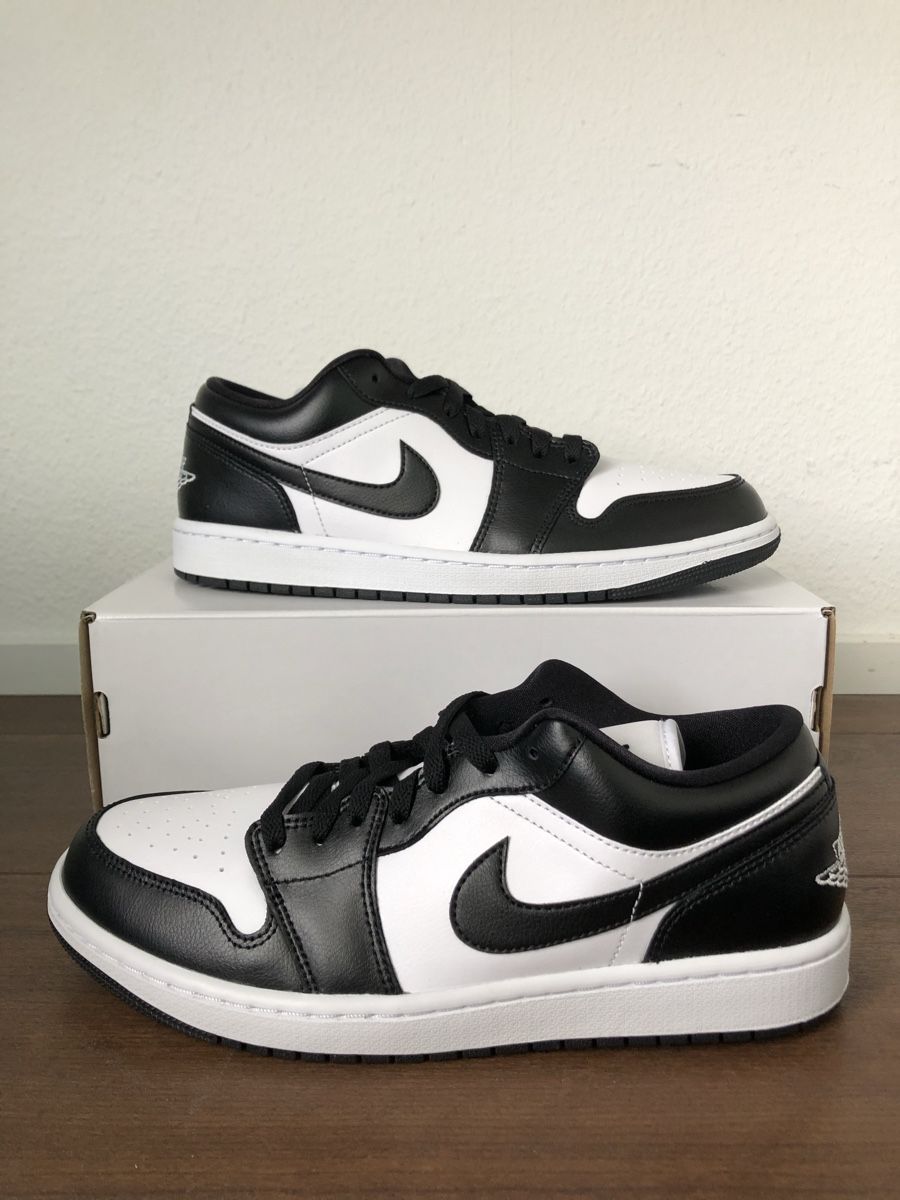 Jordan Herrenschuhe: Air Jordan 1 Low  Panda  EU 43 – Neu und originalverpackt aus Baar von tortuga72