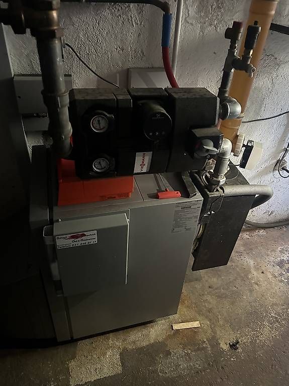 Viessmann Radiatori: Öl heizung Jg 15 – Usato da Stans venduto da Benzen