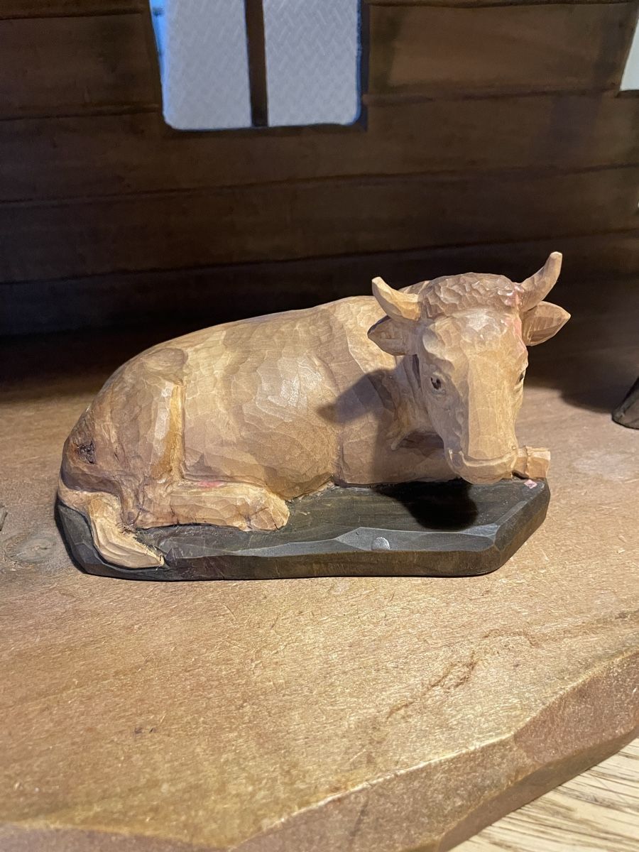 Statuette: Ochse liegend E. Thomann Brienz – Usato da Flawil venduto da Naphtali