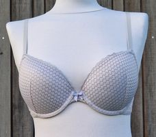 Toller Hellblauer Spitzen-BH 75A