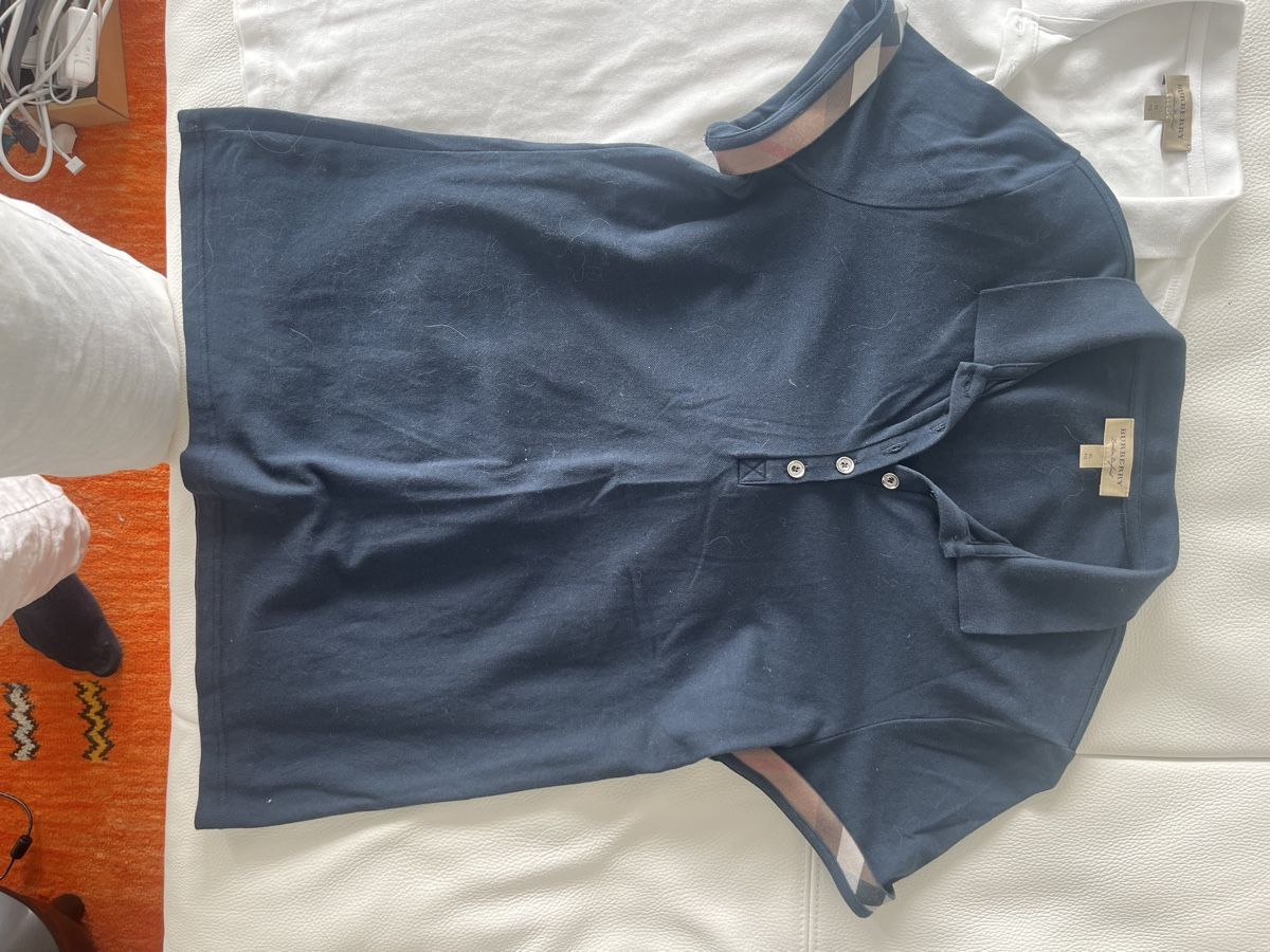 Burberry T-shirt: 3er Pack Burberry Shirts – Nuovo (secondo la descrizione) da Langnau am Albis venduto da rem_xx5l 5