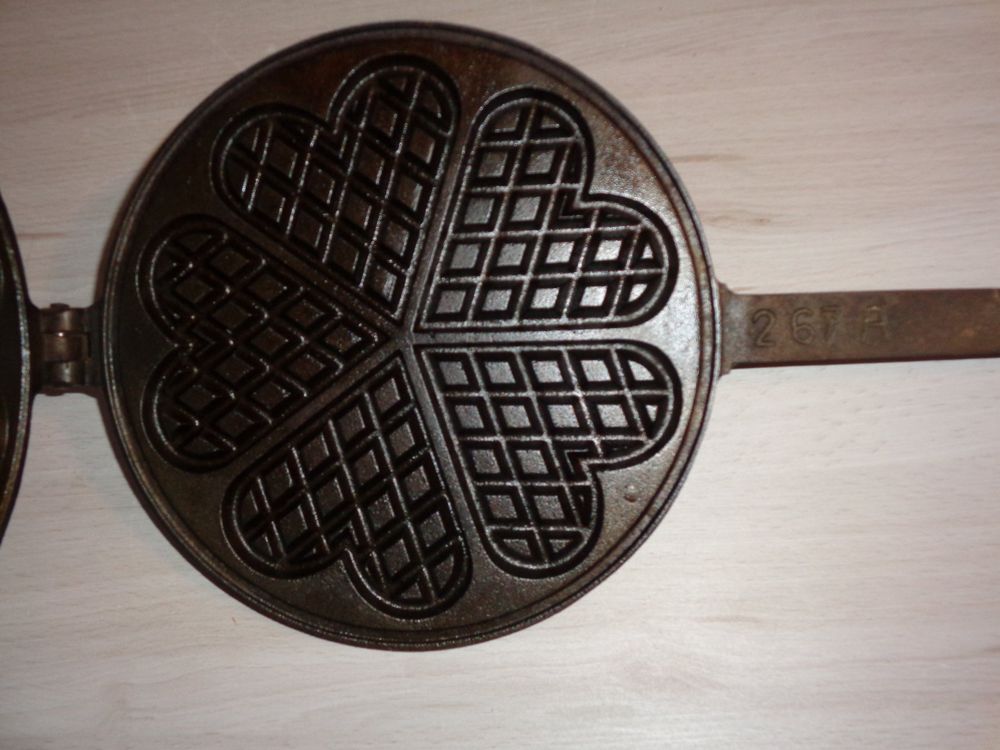 ANTIK WAFFELEISEN GF GUSSEISEN F HOLZHERD GRILL FEUERSTELLE Kaufen