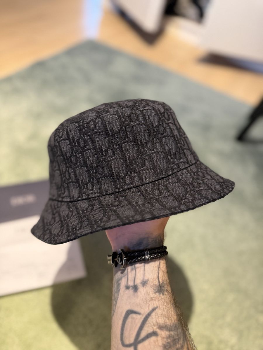 Dior Copricapi, berretti & cappellini: DIOR OBLIQUE BUCKET HAT ORIGINAL – Nuovo (secondo la descrizione) da Hinwil venduto da CozyBree 3