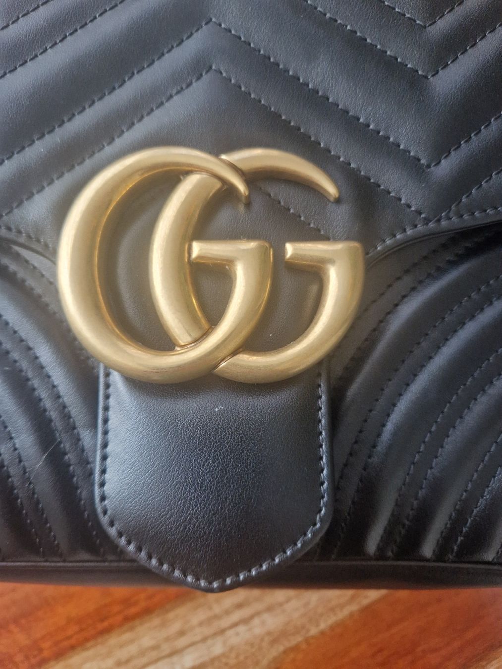Gucci Borse da donna: Gucci Grosse GG MARMONT Schultertasche – Usato da Cham venduto da YvonneSecondHand 1