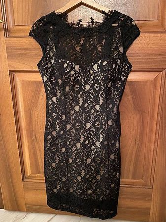 Elegantes Spitzen Kleid Gr 38