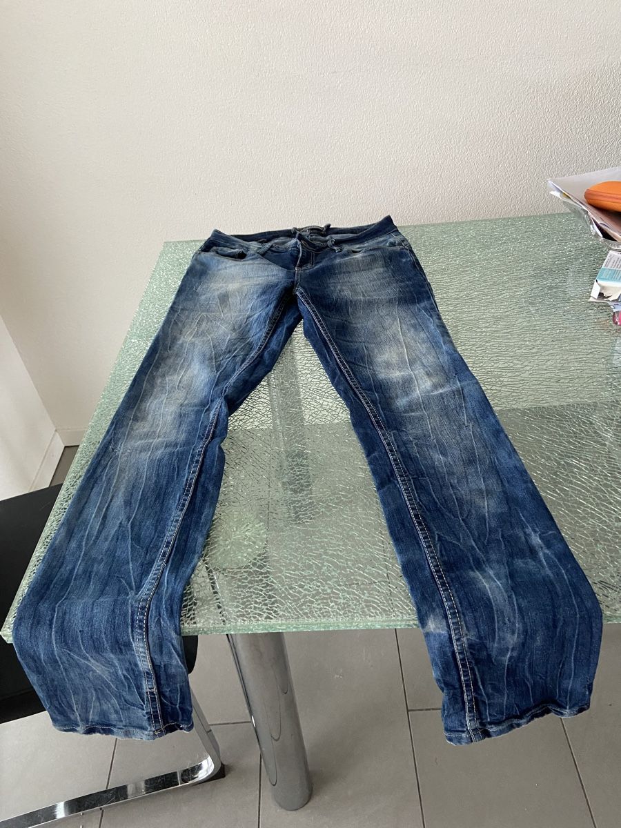Jeans: Coole Jeans Denim Casusl Waer – Usato da Oftringen venduto da andrax