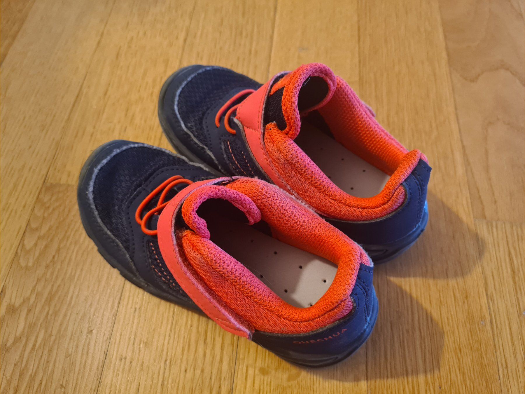 Scarpe da uomo: Wanderschuh Quechua Gr 27 – Usato da Zumikon venduto da daryona 1