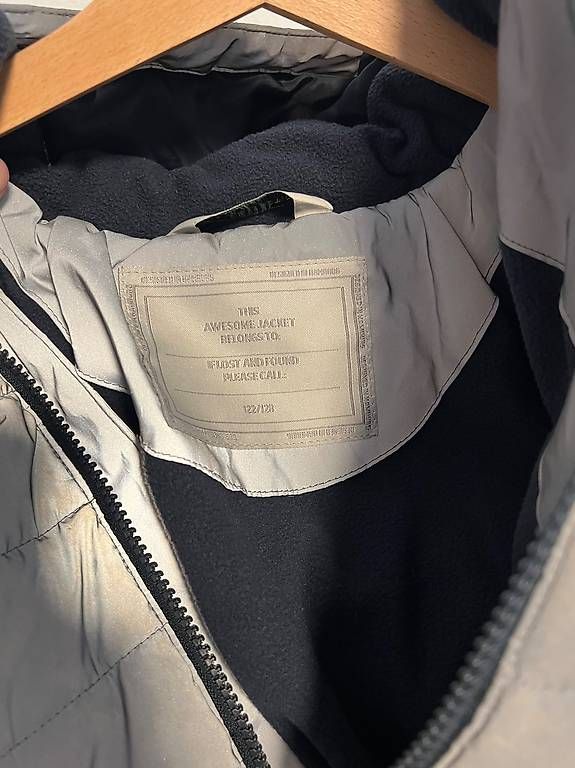Tchibo Vestes & Manteaux: Voll reflektierende Winterjacke – D'occasion à Gelterfingen par myr_bgf6 2