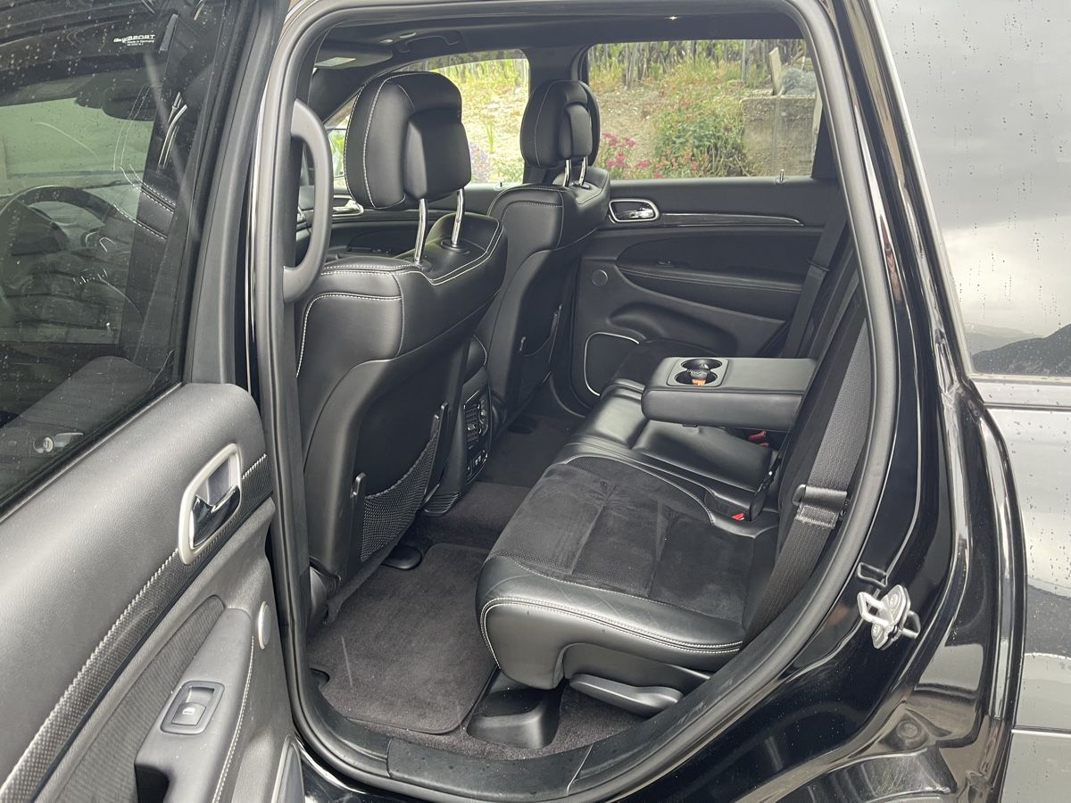 Jeep Automobili: Jeep Grand Cherokee SRT V8 – Usato da Salgesch venduto da Schnemo1 8