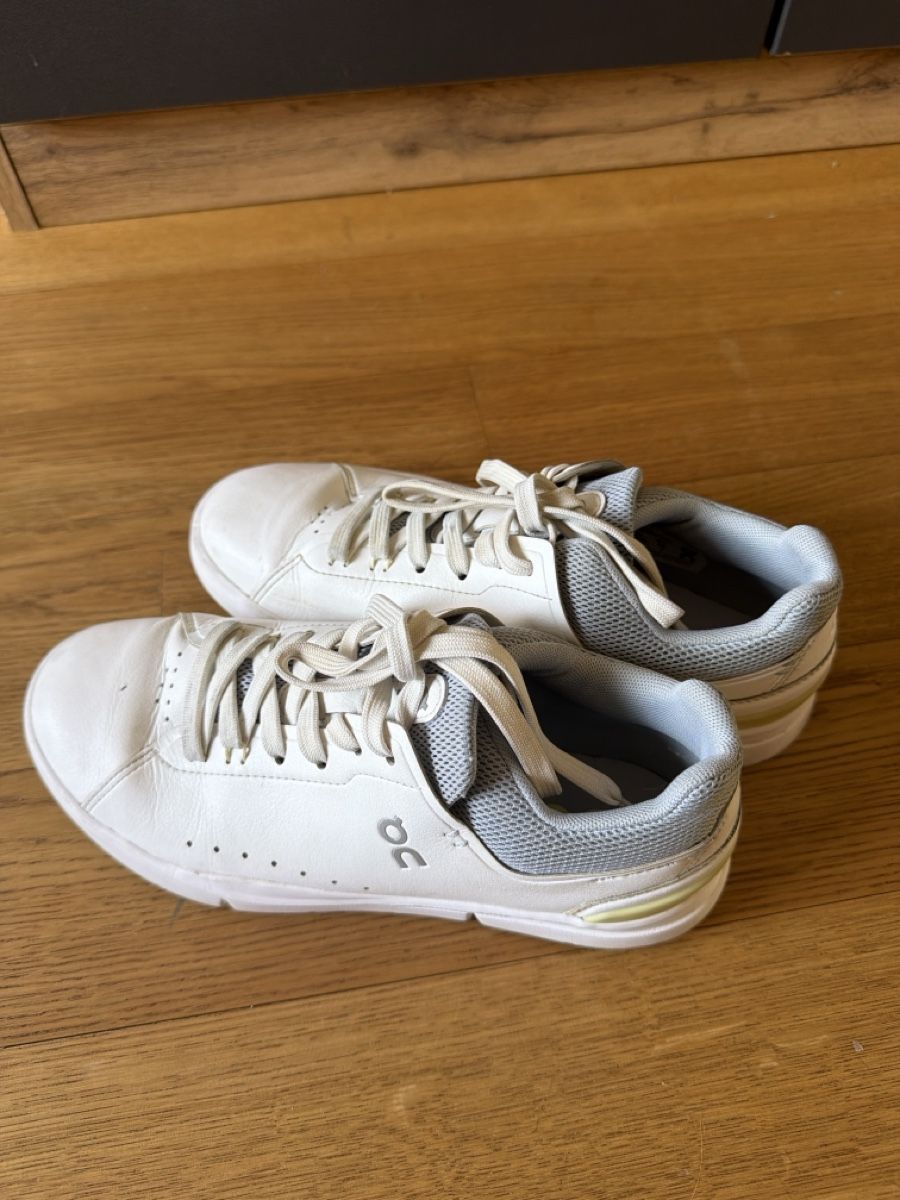 On Chaussures femmes: On Roger 38 – D'occasion à Hausen AG par nik_9sg2 1