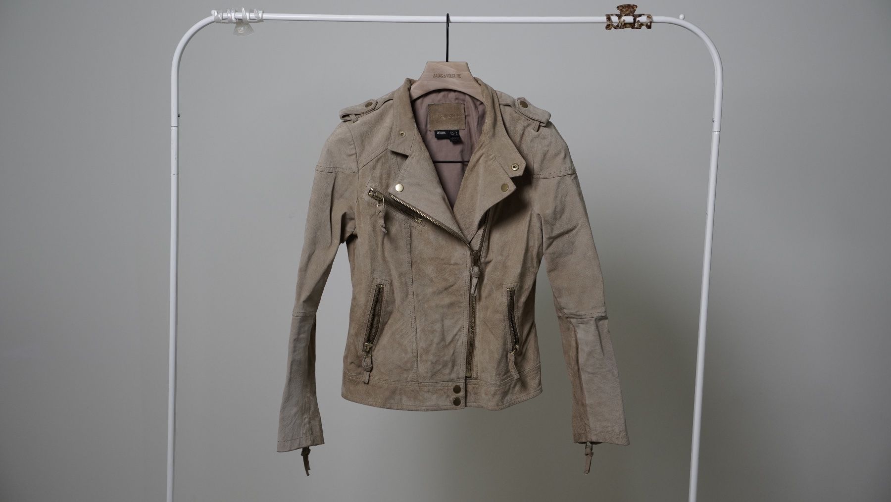 Mango Giacche: Mango Lederjacke Wildleder Jacke Bomber hellbraun beige – Nuovo (secondo la descrizione) da Zürich venduto da julia_vina
