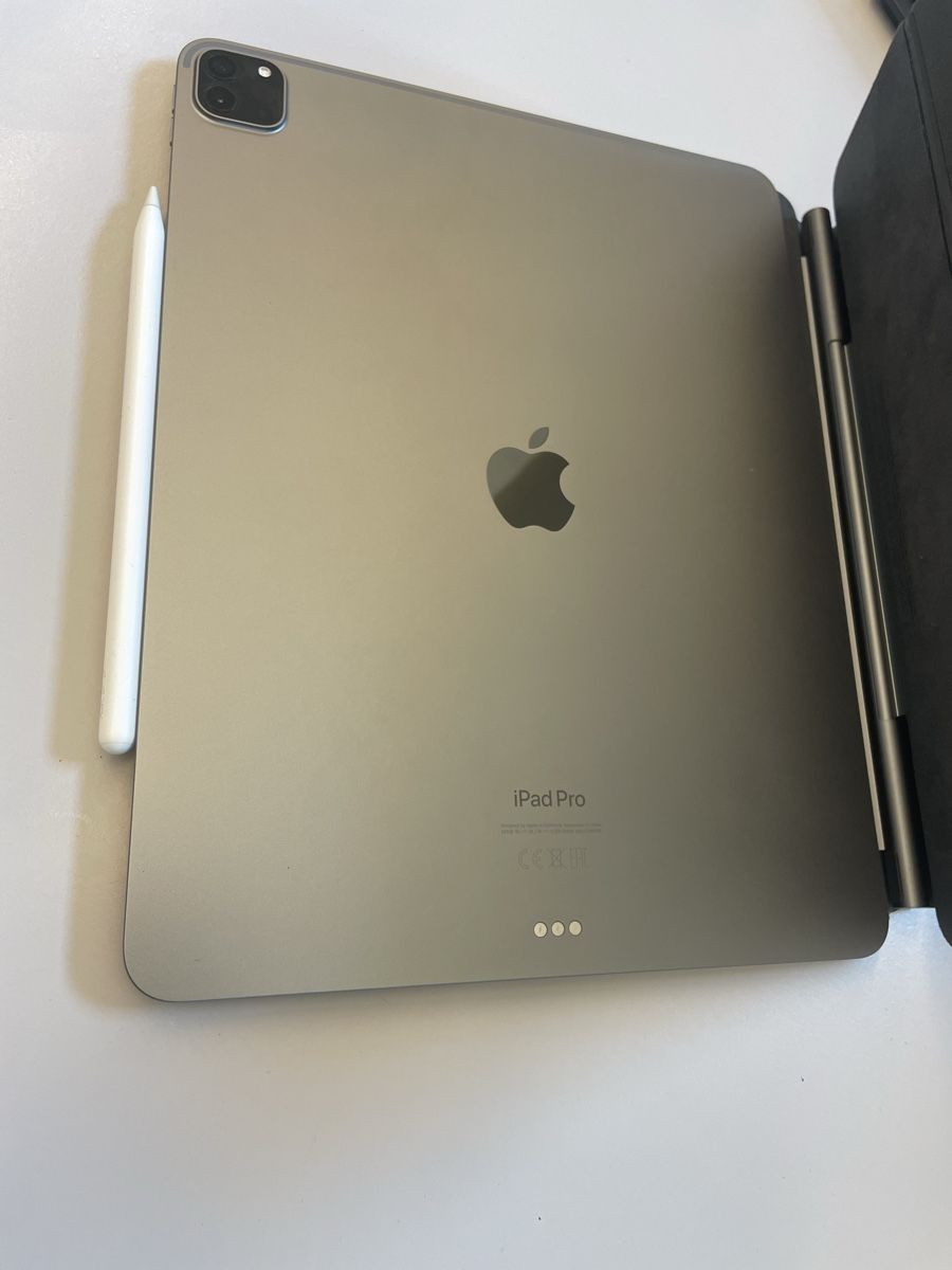 Apple Tablet PC: Ipad Pro 12.9 2022 – Gebraucht aus Basel von jam_lk7n 3