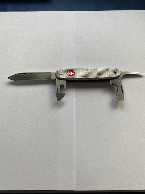 Victorinox Taschenmesser: VICTORINOX 84  SACKMESSER – Gebraucht aus Chur von silbermon