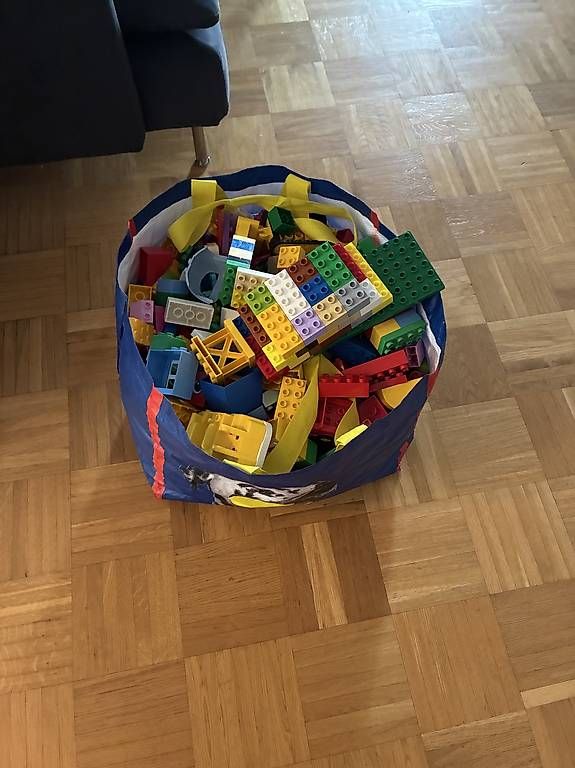 Lego Giocattoli: 8 Kg Lego Duplo – Usato da Wil SG venduto da doweis
