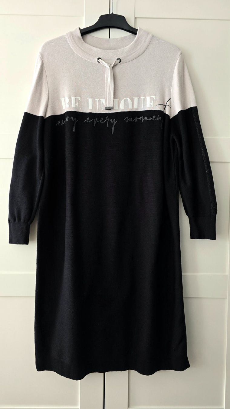 Monari Robes: Strickkeid mit Sweatoberteil Monari – D'occasion à Zell LU par div_w55n