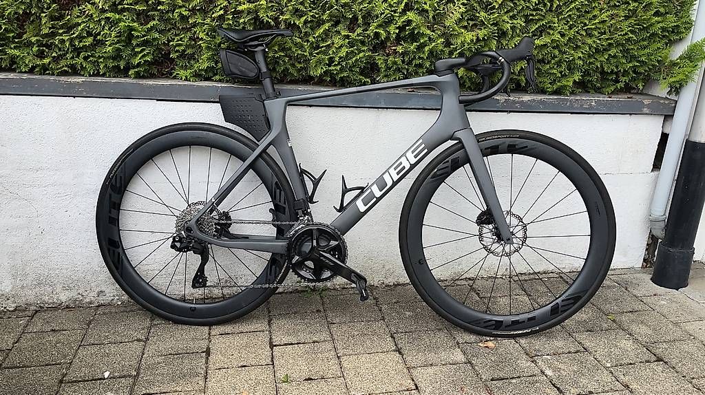 Biciclette: Cube Agree C62 Carbon Di2 Laufräder, Monocoque – Usato da Liestal venduto da Kitesurfer917