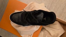 Louis Vuitton Trainer size 8