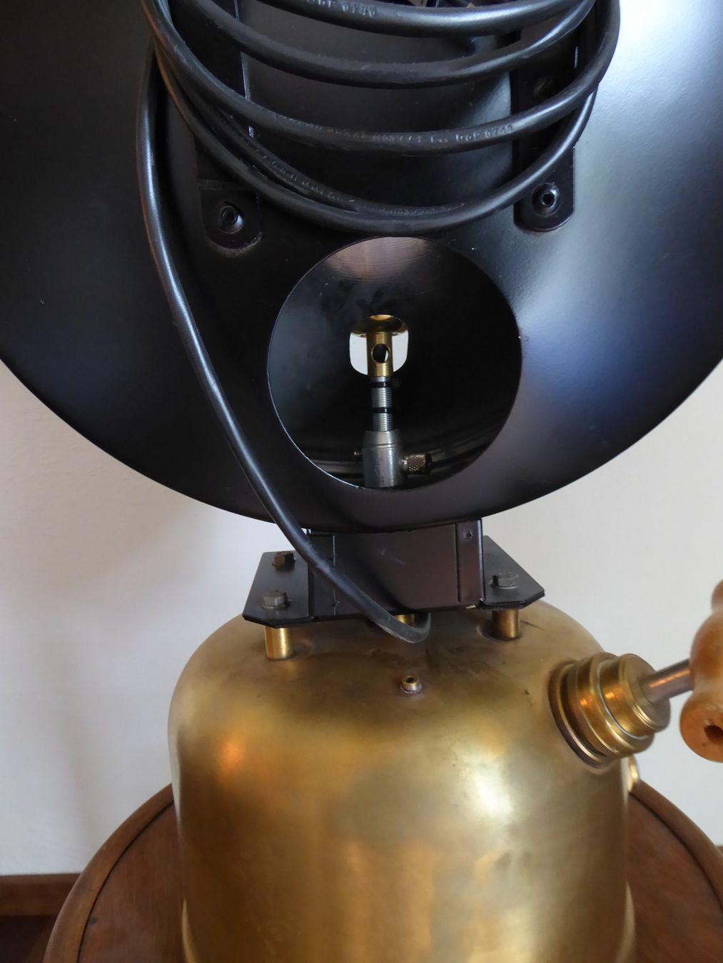 Schweizer Armee Lampen: designer Lampe – Gebraucht aus Willisau von Willi610 6