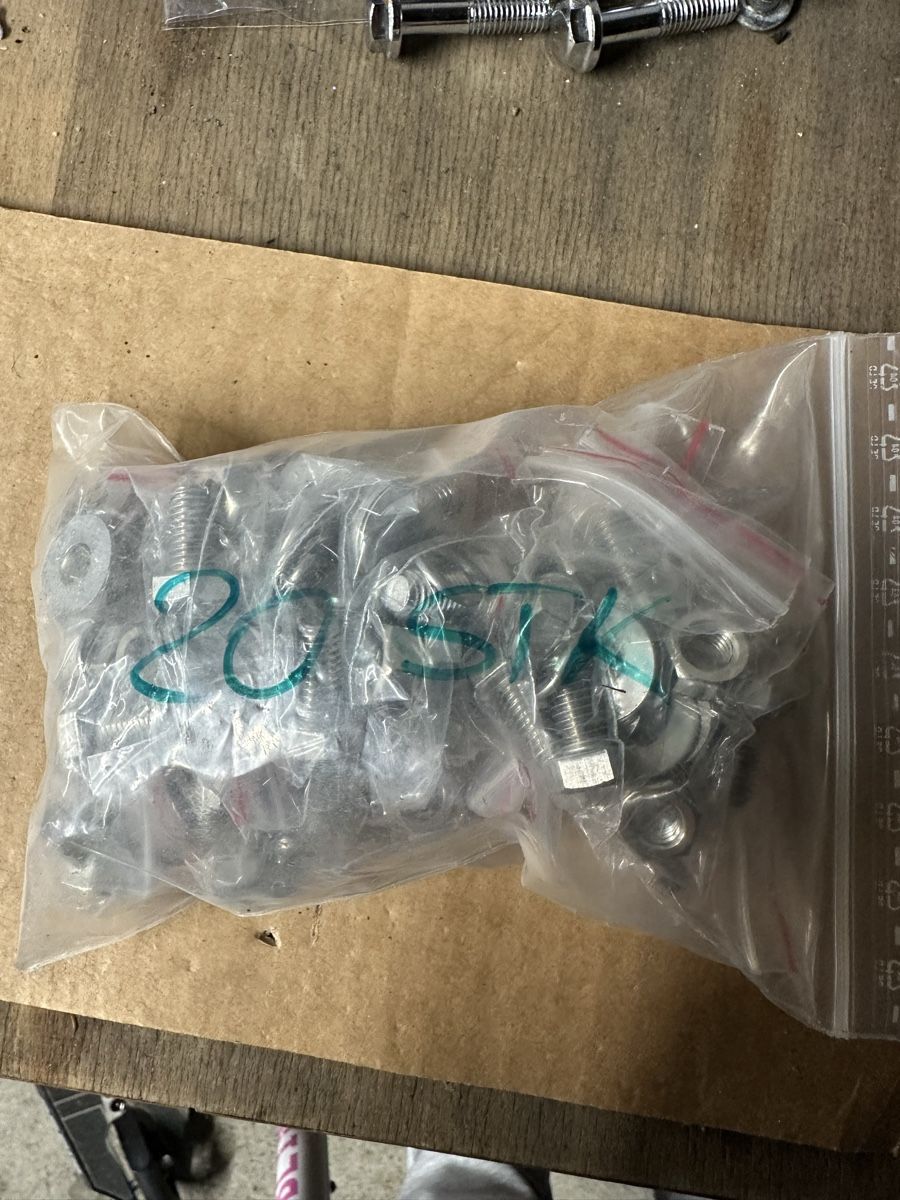 Ferramenta: Sechskantschrauben Aluminium M8 Set – Nuovo (secondo la descrizione) da Wohlen AG venduto da Turiddus 2