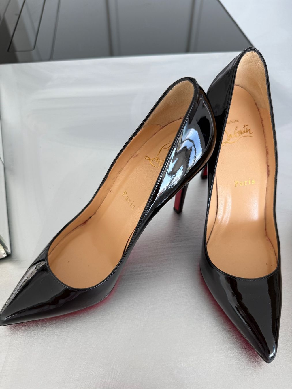 Christian Louboutin Damenschuhe: LOUBOUTIN 10 CM noir vernis 37 – Gebraucht aus RICHTERSWIL von mftjt63 6