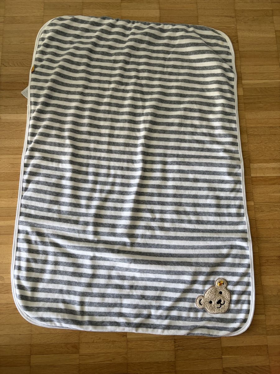 Steiff Couvertures: Kuscheldecke Steiff  – D'occasion à Horw par malvengirl